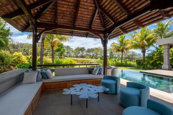 Maison meublée de 270 m² sur le golf de Bel Ombre à vendre
