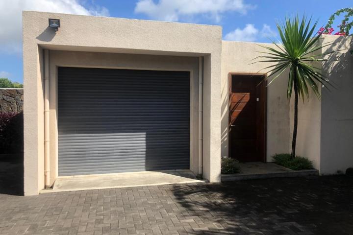 Pereybere – Villa de Prestige accessible aux étrangers avec piscine à vendre