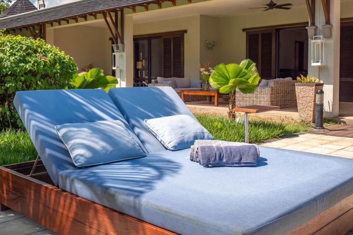 Single-storey 4-bedroom villa to rent in Tamarin Golf
