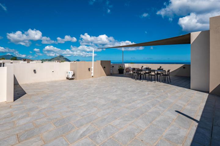 Furnished apartment to rent in Flic en Flac with rooftop