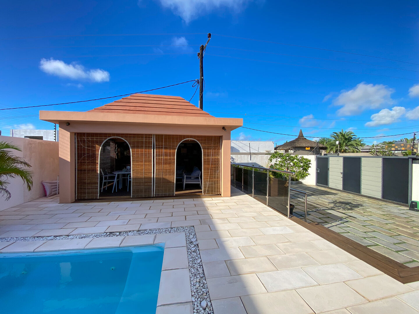 Villa moderne récente à louer à Grand baie