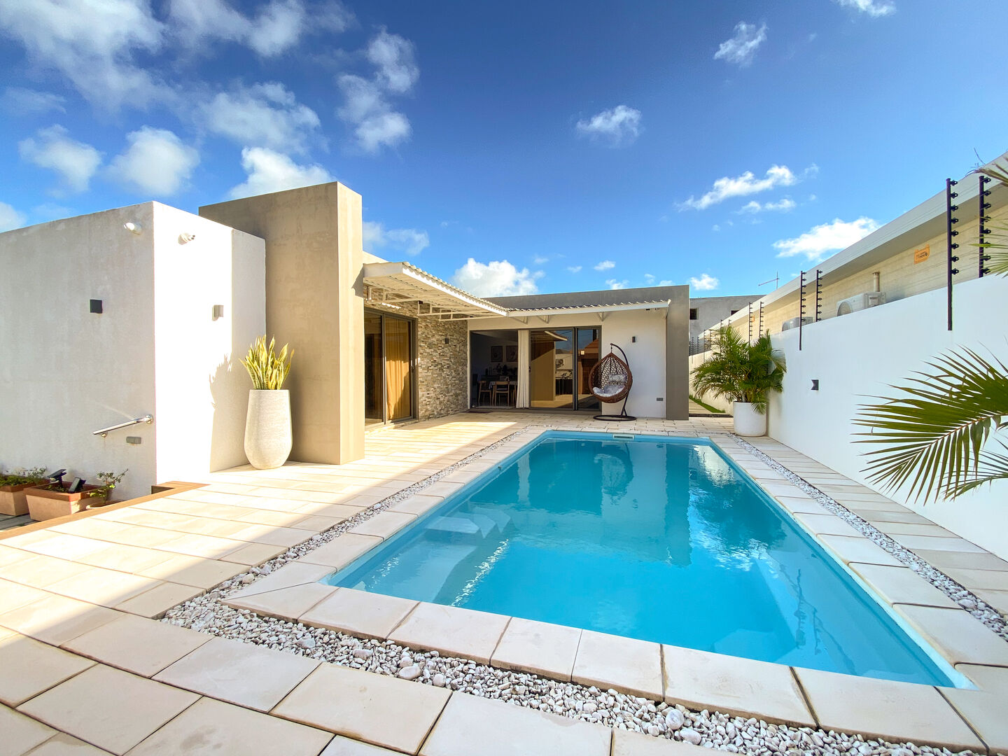 Villa moderne récente à louer à Grand baie
