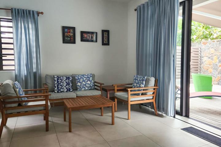 Duplex avec piscine privée à Rivière Noire à louer