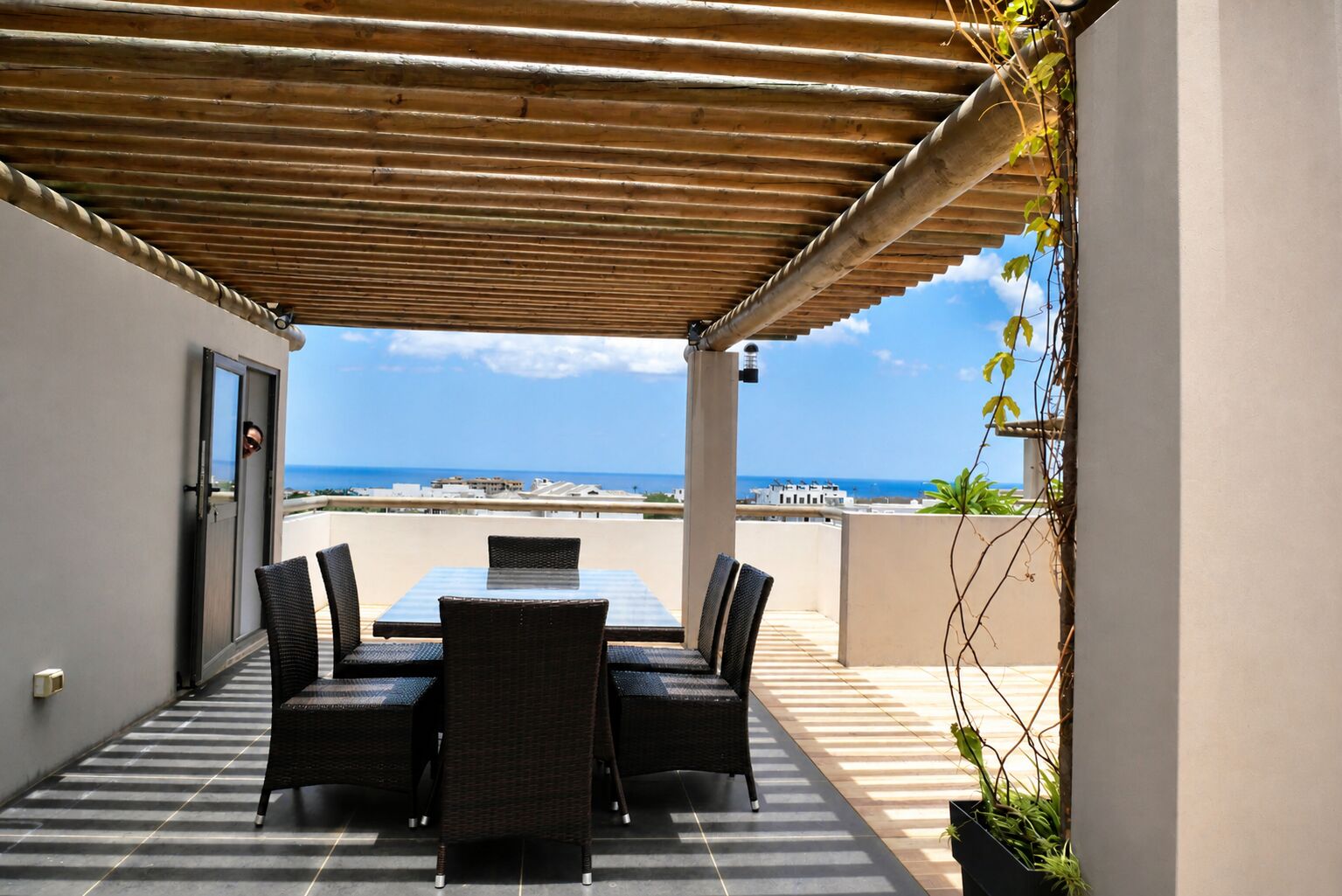 3-bedroom apartment with rooftop sea view in Flic en Flac