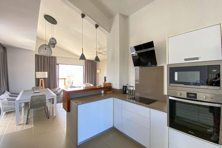 AZURI – Penthouse de prestige à louer à long terme à Haute Rive