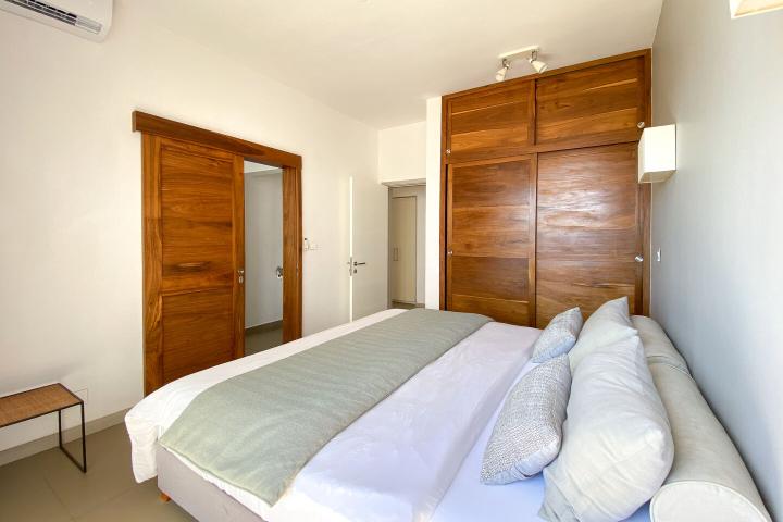 AZURI – Penthouse de prestige à louer à long terme à Haute Rive