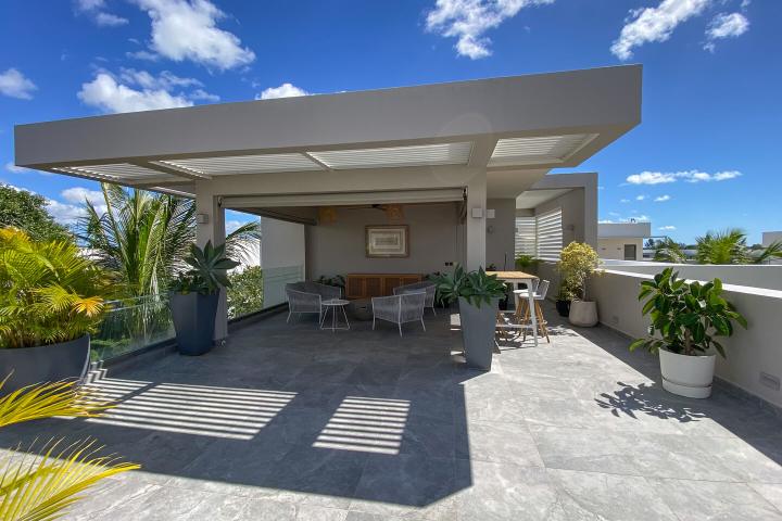 AZURI – Penthouse de prestige à louer à long terme à Haute Rive