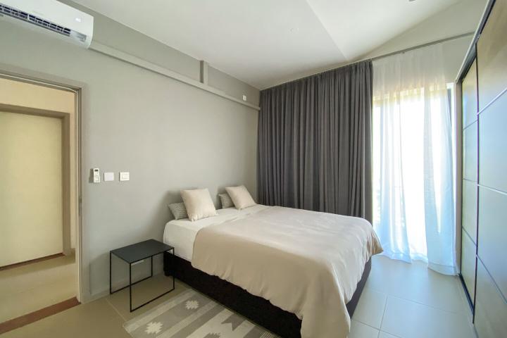 AZURI – Penthouse de prestige à louer à long terme à Haute Rive