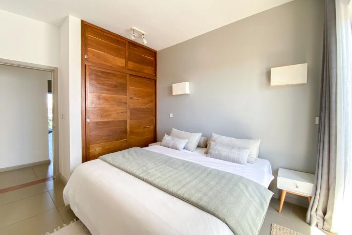 AZURI – Penthouse de prestige à louer à long terme à Haute Rive