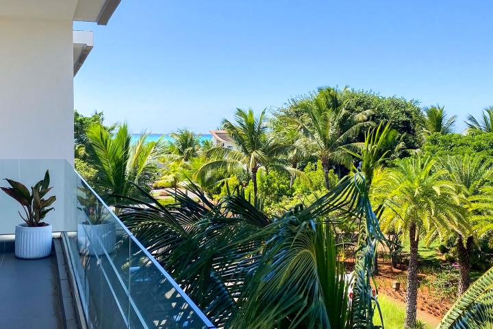 AZURI – Penthouse de prestige à louer à long terme à Haute Rive