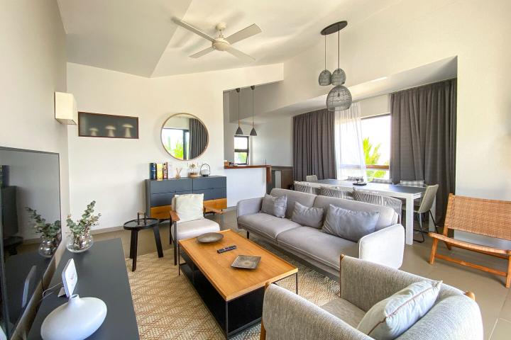 AZURI – Penthouse de prestige à louer à long terme à Haute Rive