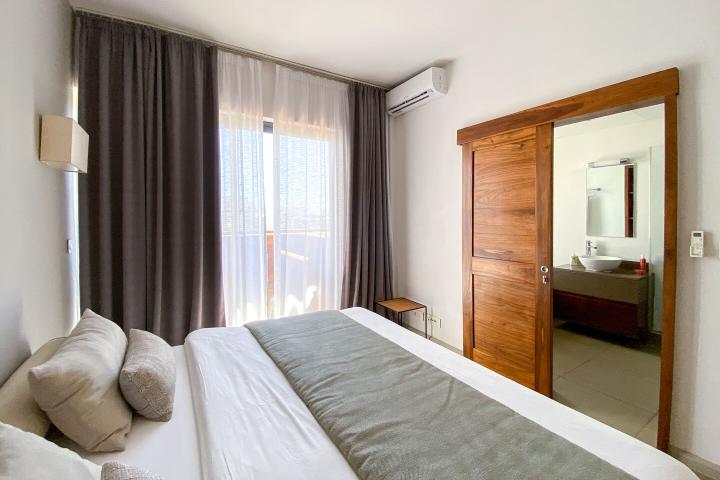 AZURI – Penthouse de prestige à louer à long terme à Haute Rive