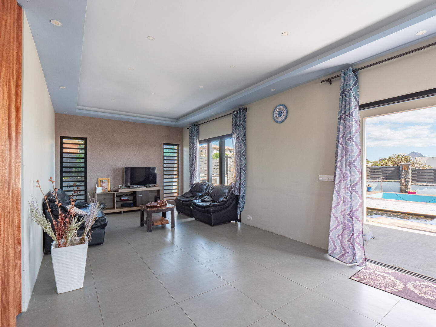 Villa familiale avec piscine et vue mer à louer à Flic en Flac
