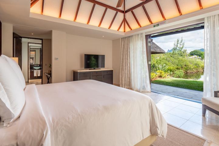 Villa Four Seasons à Anahita avec pool locatif officiel à vendre à Beau Champ