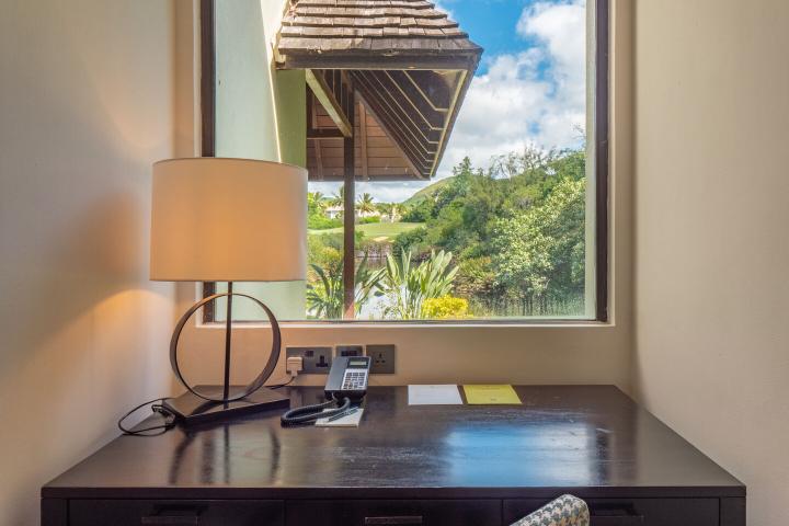 Villa Four Seasons à Anahita avec pool locatif officiel à vendre à Beau Champ