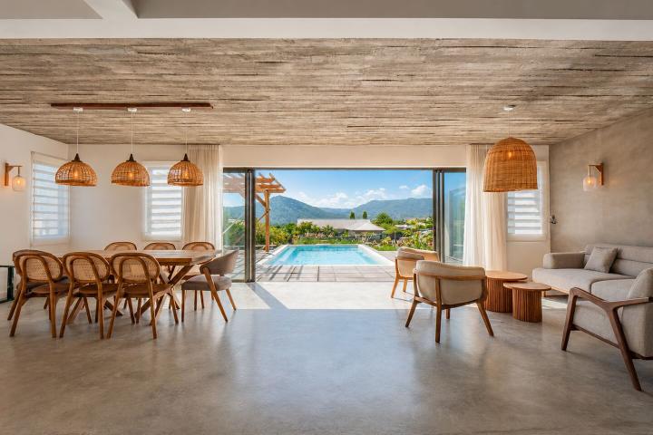 Villa neuve avec piscine dans morcellement sécurisé à louer à Petite Rivière Noire