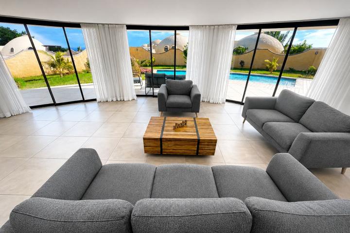 Villa contemporaine atypique 3 chambres à louer à Albion