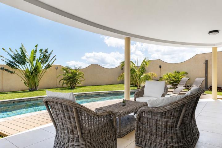 Villa contemporaine atypique 3 chambres à louer à Albion