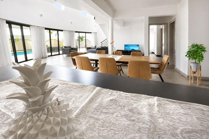 Villa contemporaine atypique 3 chambres à louer à Albion