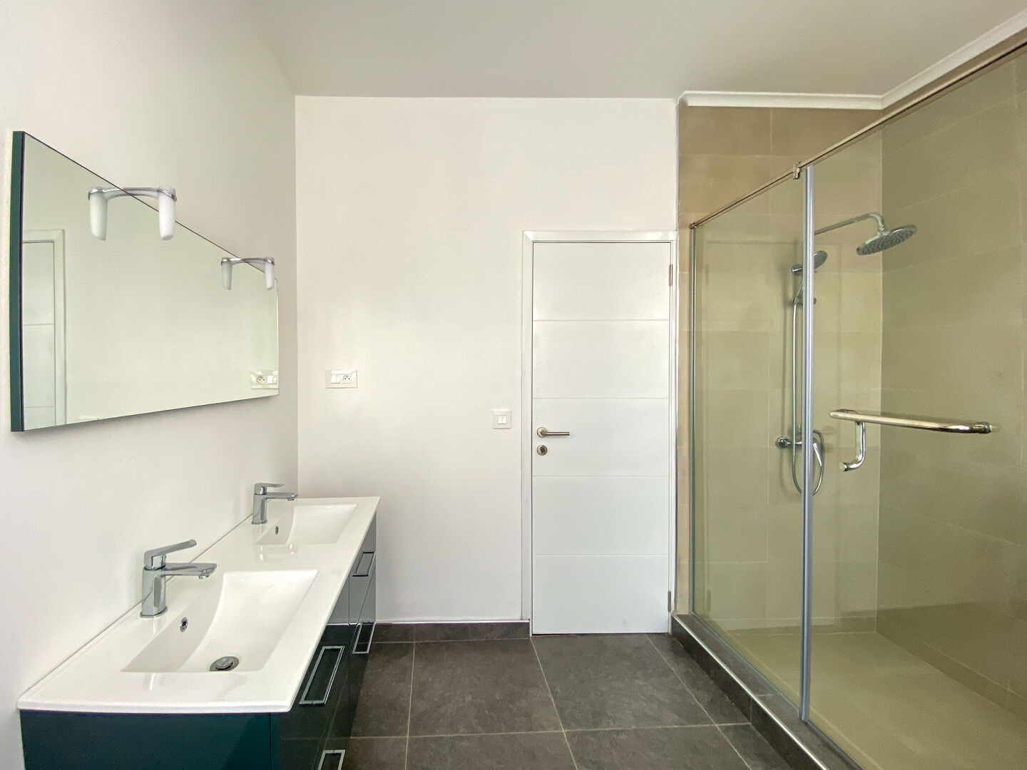Trou aux Biches – Magnifique Villa moderne meublée 4 chambres ensuite avec piscine privée
