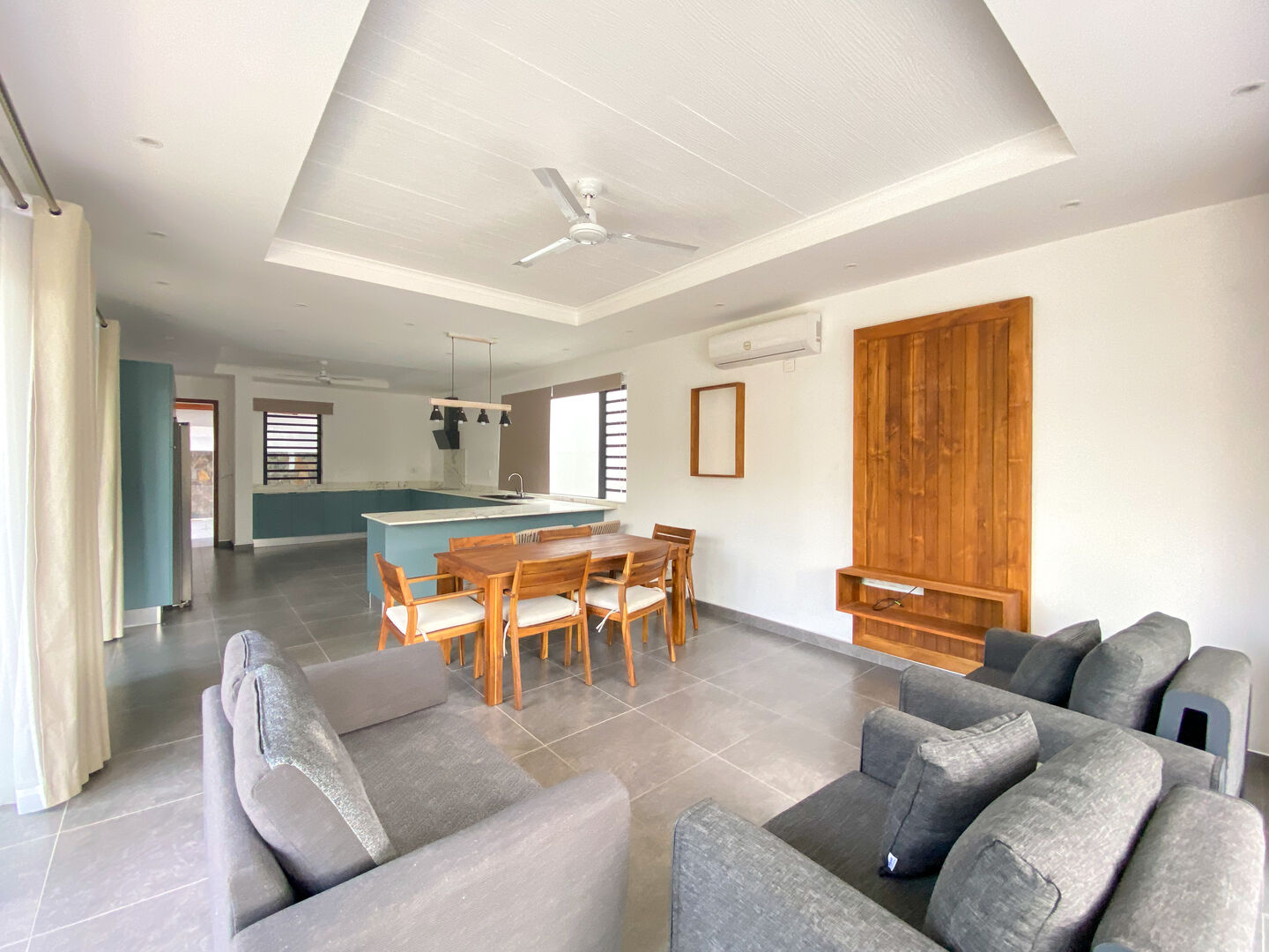 Trou aux Biches – Magnifique Villa moderne meublée 4 chambres ensuite avec piscine privée