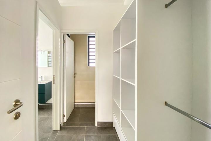 Trou aux Biches – Magnifique Villa moderne meublée 4 chambres ensuite avec piscine privée à louer