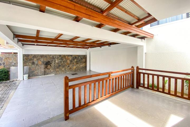 Trou aux Biches – Magnifique Villa moderne meublée 4 chambres ensuite avec piscine privée à louer