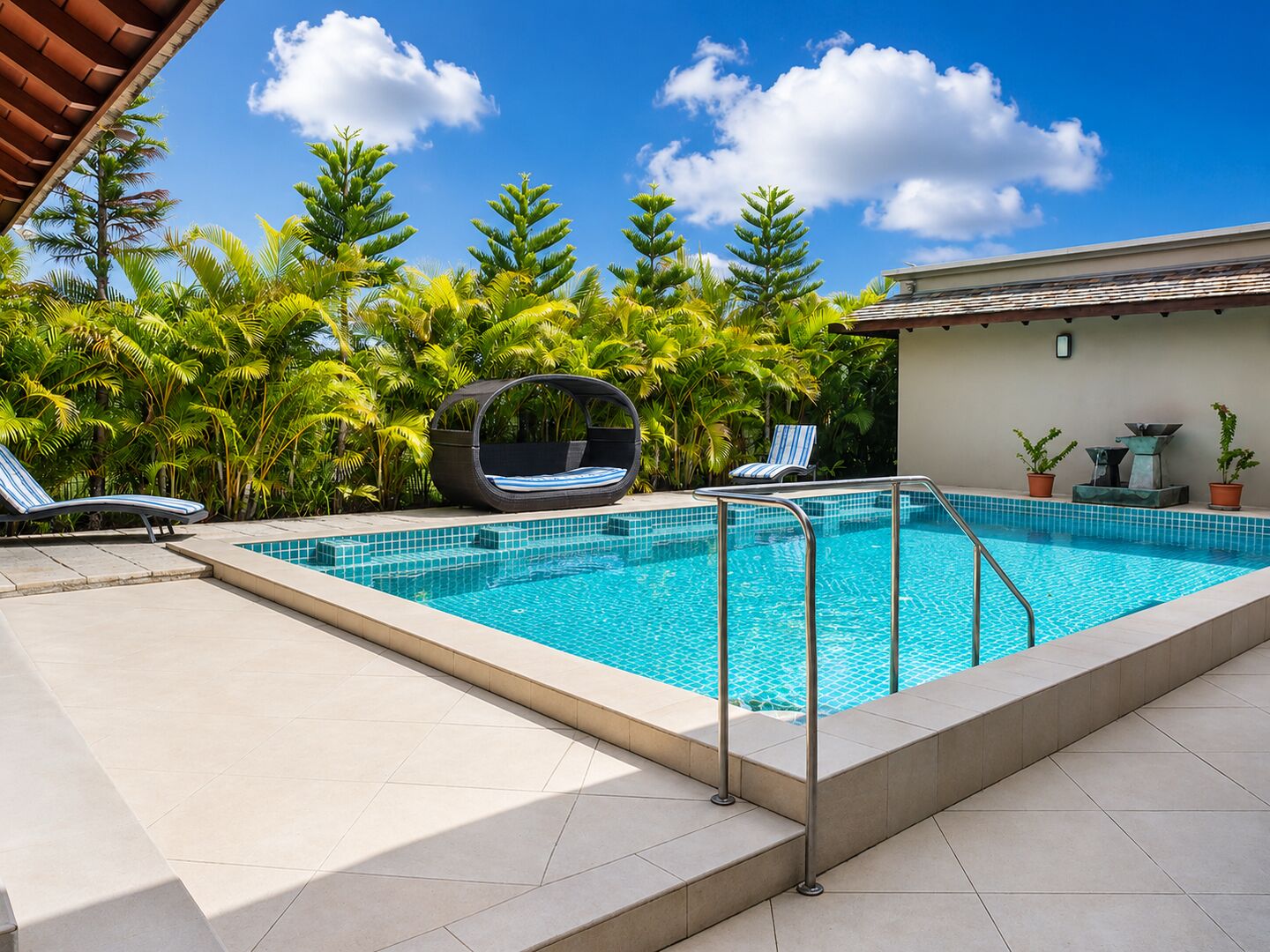 Villa familiale de 4 chambres avec grand jardin et piscine