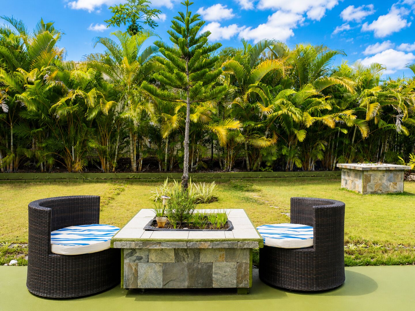 Villa familiale de 4 chambres avec grand jardin et piscine