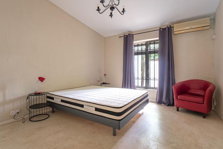 Furnished 4-bedroom house with pool to rent in Rivière Noire