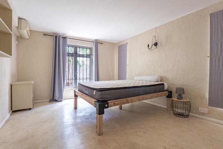 Furnished 4-bedroom house with pool to rent in Rivière Noire