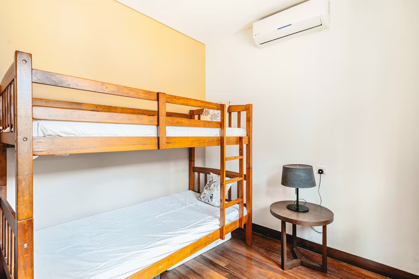 Villa de prestige 4 chambres avec vue mer à vendre à Bel Ombre