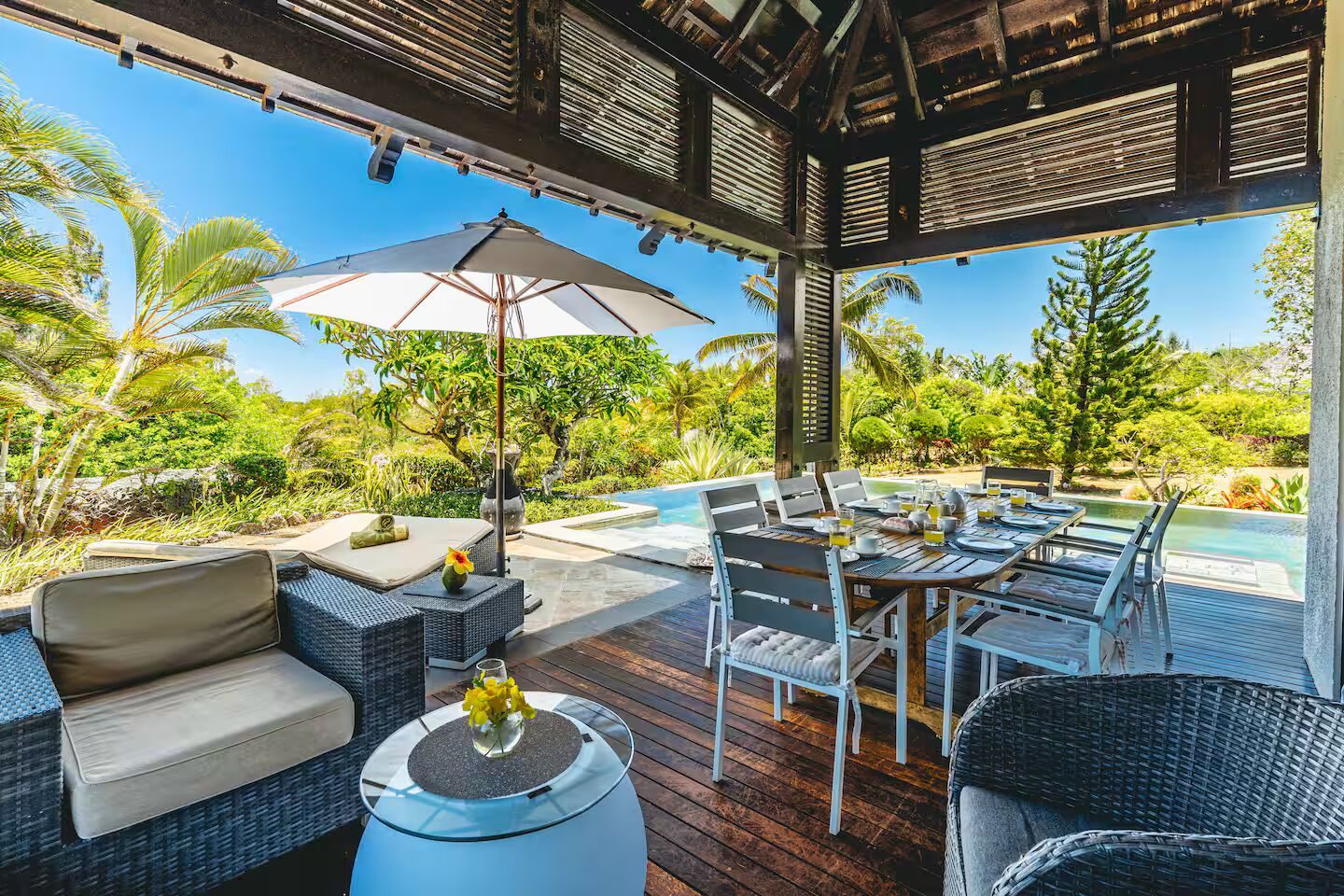Villa de prestige 4 chambres avec vue mer à vendre à Bel Ombre