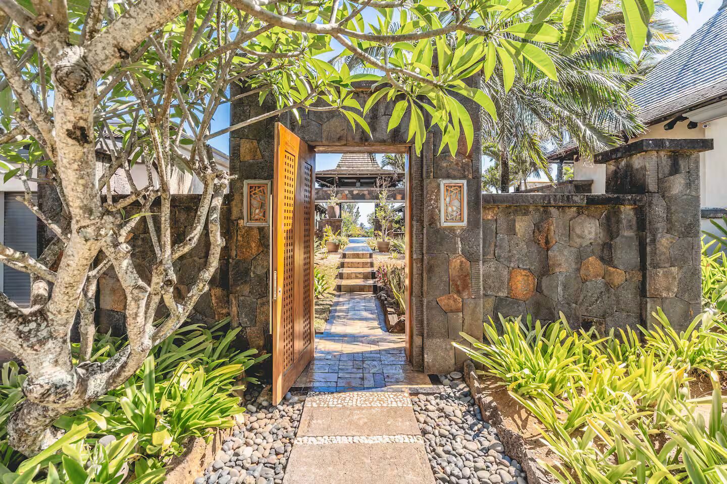 Villa de prestige 4 chambres avec vue mer à vendre à Bel Ombre