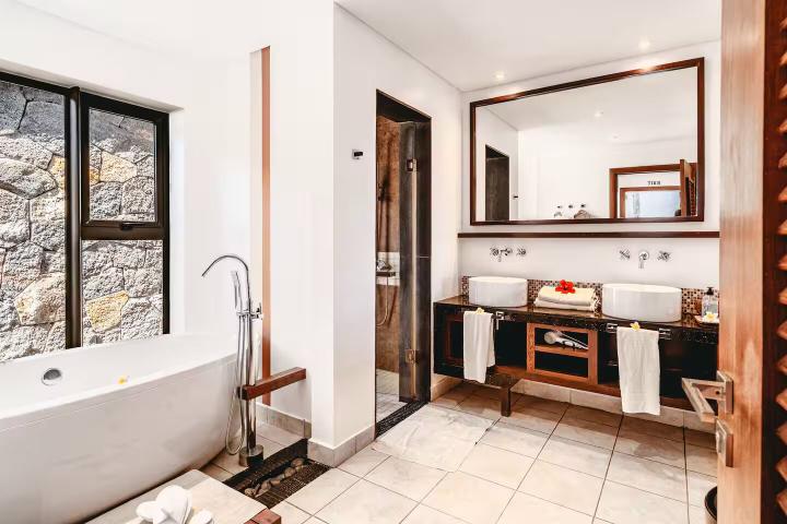 Villa de prestige 4 chambres avec vue mer à vendre à Bel Ombre