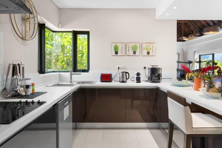 Villa de prestige 4 chambres avec vue mer à vendre à Bel Ombre