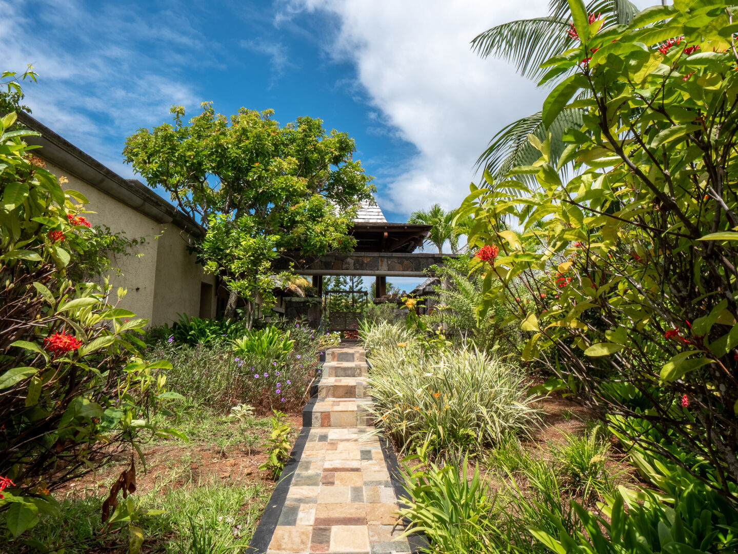 Villa de prestige 3 chambres sur vaste terrain à Bel Ombre