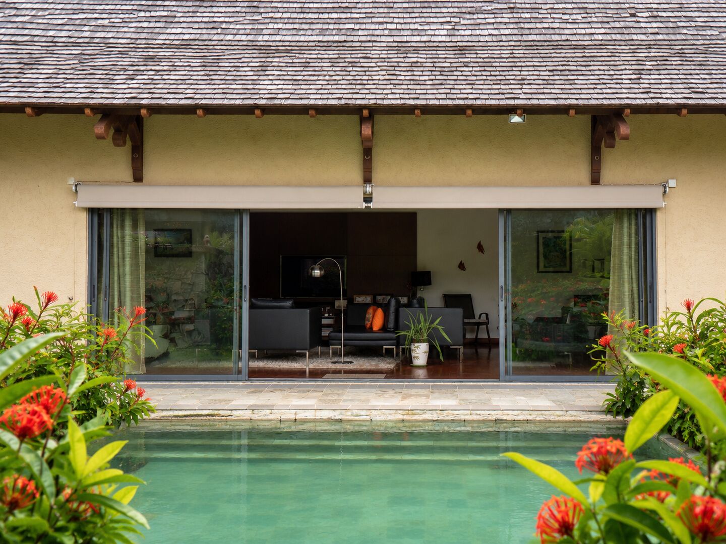 Villa de prestige 3 chambres sur vaste terrain à Bel Ombre