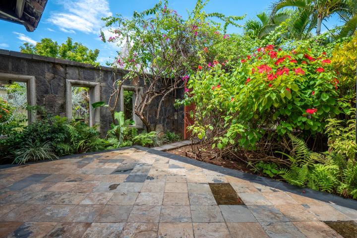Villa de prestige 3 chambres sur vaste terrain à vendre à Bel Ombre