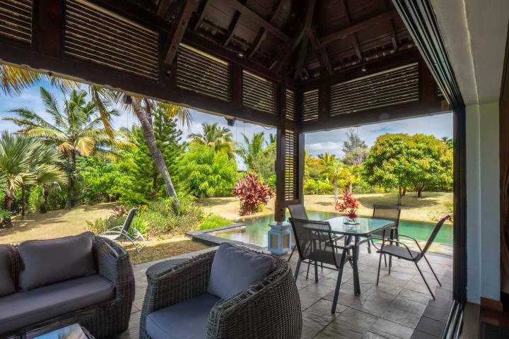 Villa de prestige 3 chambres sur vaste terrain à vendre à Bel Ombre