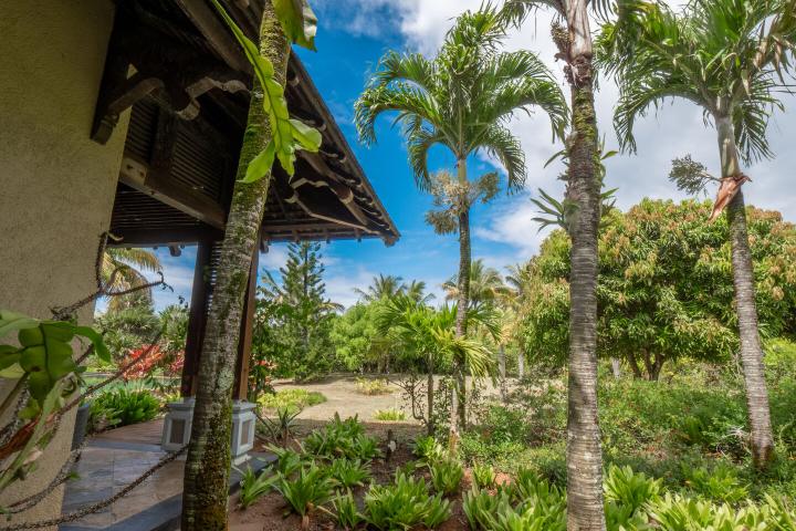 Villa de prestige 3 chambres sur vaste terrain à vendre à Bel Ombre