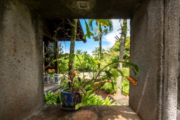 Villa de prestige 3 chambres sur vaste terrain à vendre à Bel Ombre