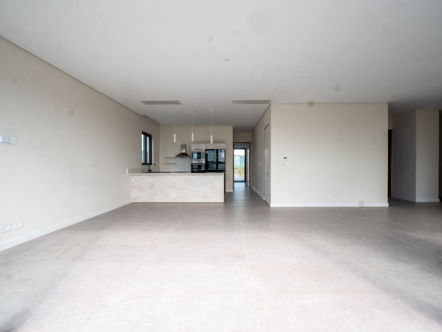 Penthouse 4 chambres en bord de mer à Rivière Noire avec piscine privée