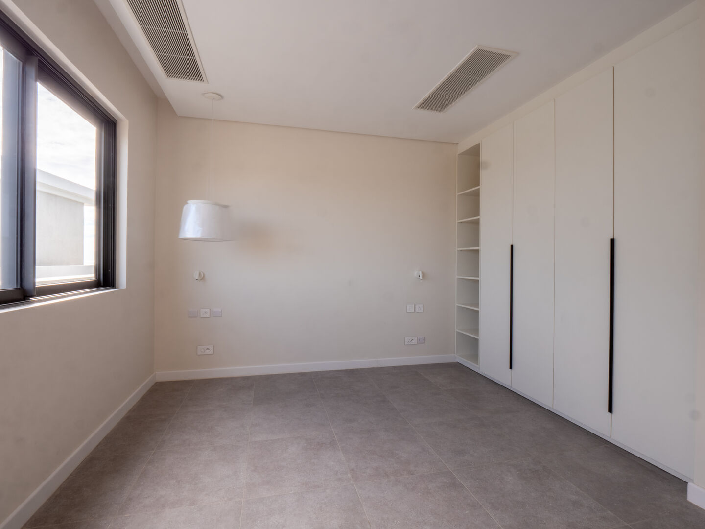 Penthouse 4 chambres en bord de mer à Rivière Noire avec piscine privée