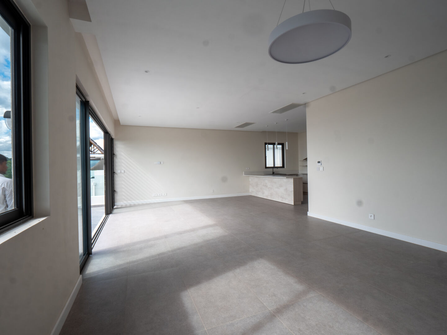 Penthouse 4 chambres en bord de mer à Rivière Noire avec piscine privée