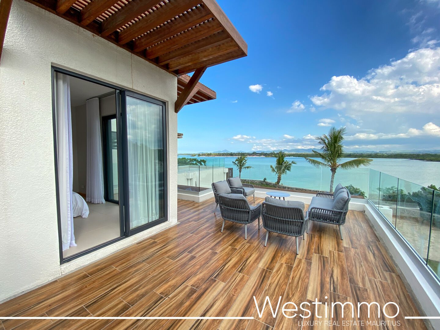 Villa de prestige meublée à louer à Poste Lafayette au bord du lagon
