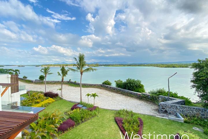 Villa de prestige meublée à louer à Poste Lafayette au bord du lagon