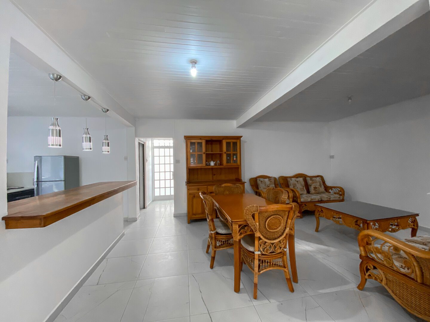 Exclusive – Furnished beachfront house for rent in Flic en Flac