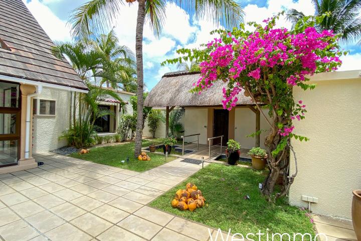 Villa balinaise 3 chambres avec piscine à louer à Pereybère – complexe sécurisé