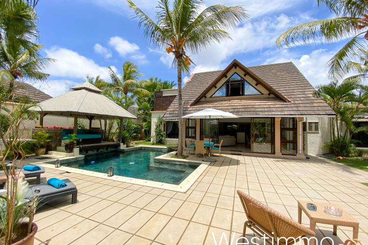 Villa balinaise 3 chambres avec piscine à louer à Pereybère – complexe sécurisé